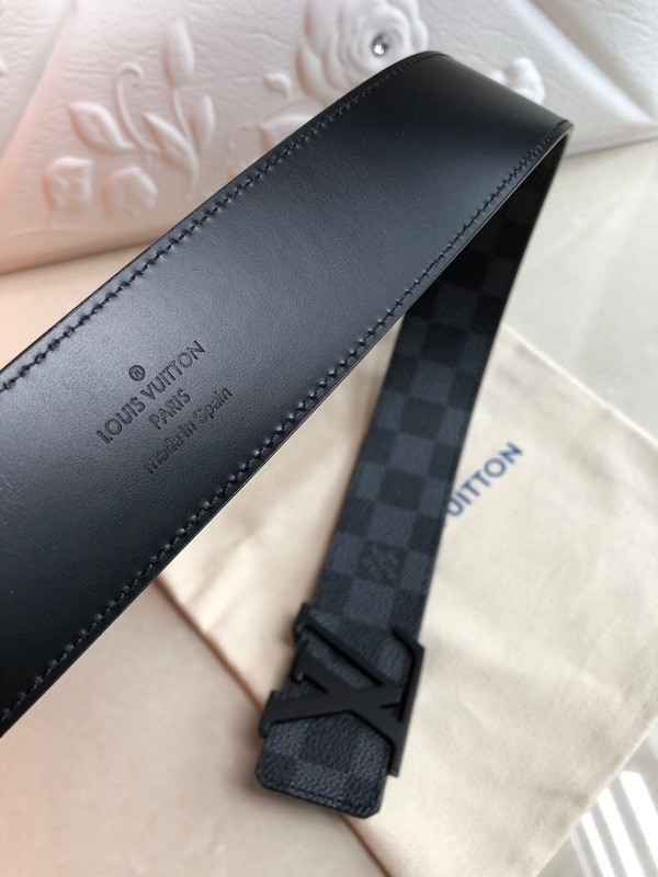 l**is V*t*n belt